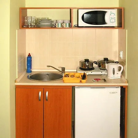 Aparthotel Family *