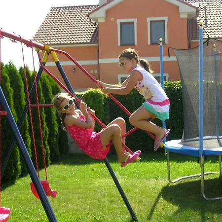 Ξενοδοχείο με διαμερίσματα Family Veľký Meder